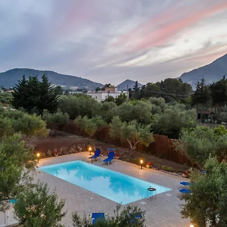 Casa Lory - A 3 Km Dalla Con Piscina Holiday home