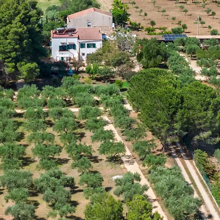 Holiday home Casa Lory - A 3 Km Dalla Con Piscina