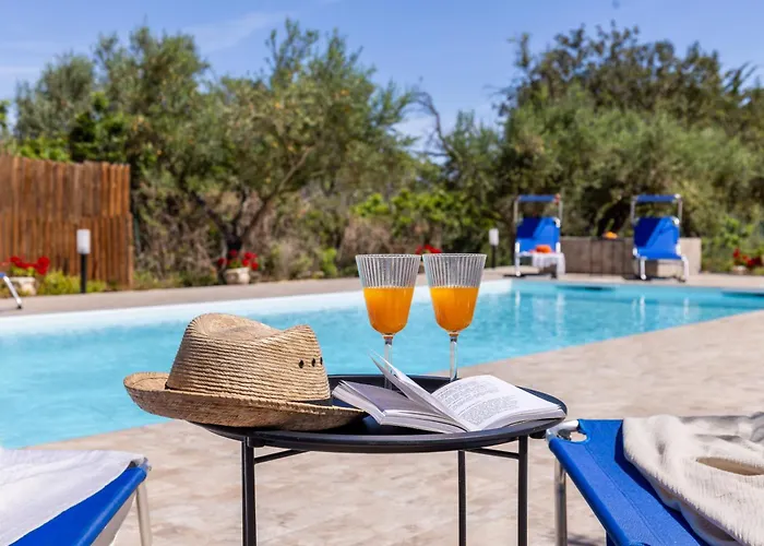 Casa Lory - A 3 Km Dalla Con Piscina بيت للعطل