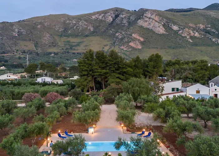 Casa Lory - A 3 Km Dalla Con Piscina كاستيلاّماري ديل غو